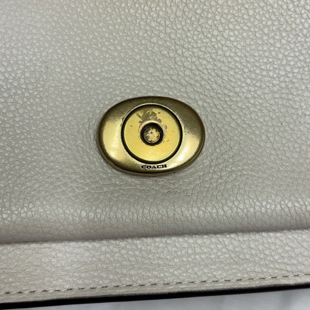 Coach Tabby 26 Shoulder Bag in Polished Pebble Leather - Chalk - Picture 10 of 16